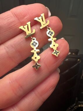 Gold Tone LV Drop Floral Motif Earrings